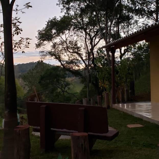 Cabana Da Montanha - Sitio Pasangas Santo Antônio do Pinhal Eksteriør billede
